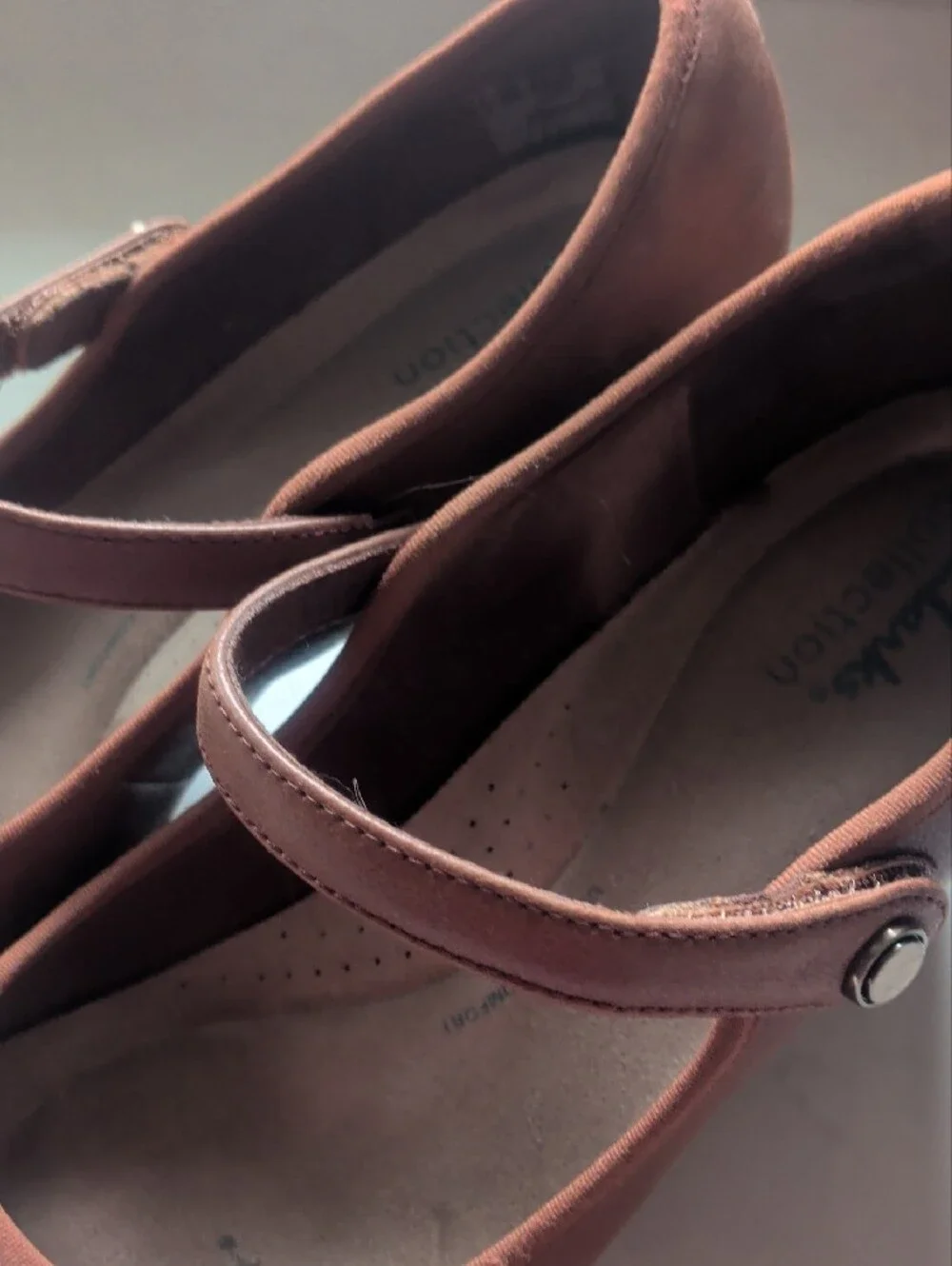 Mary Jane Block Heel Pumps in Brown - Picture 3 of 6